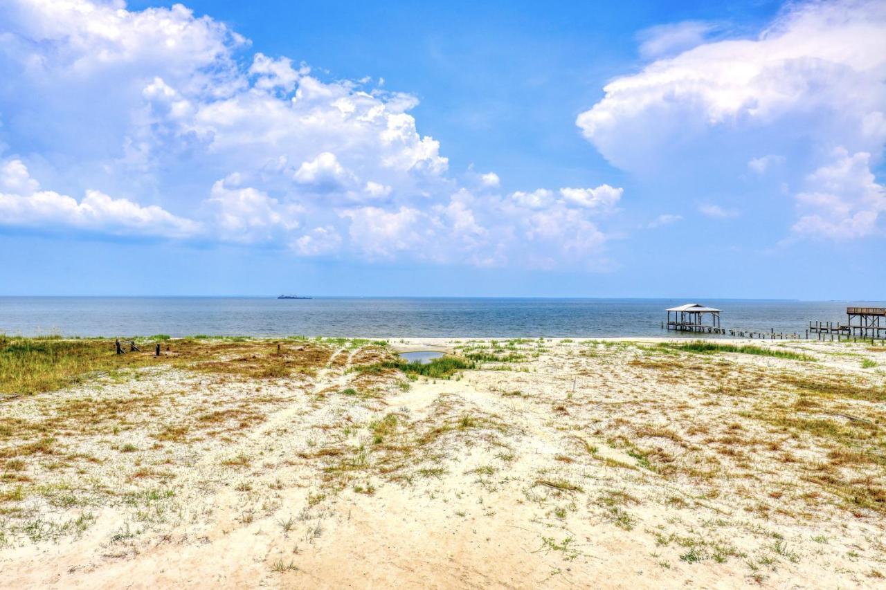 Salty Seahorse - Waterfront! Pet Friendly! Game Room, Pool Table, Beautiful Views - Room For The Whole Family Home Dauphin Island Luaran gambar
