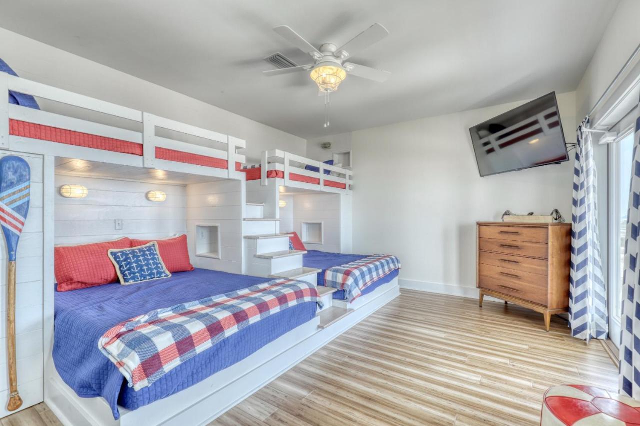 Salty Seahorse - Waterfront! Pet Friendly! Game Room, Pool Table, Beautiful Views - Room For The Whole Family Home Dauphin Island Luaran gambar