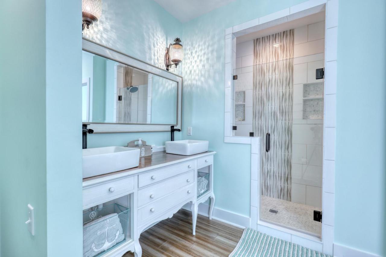 Salty Seahorse - Waterfront! Pet Friendly! Game Room, Pool Table, Beautiful Views - Room For The Whole Family Home Dauphin Island Luaran gambar